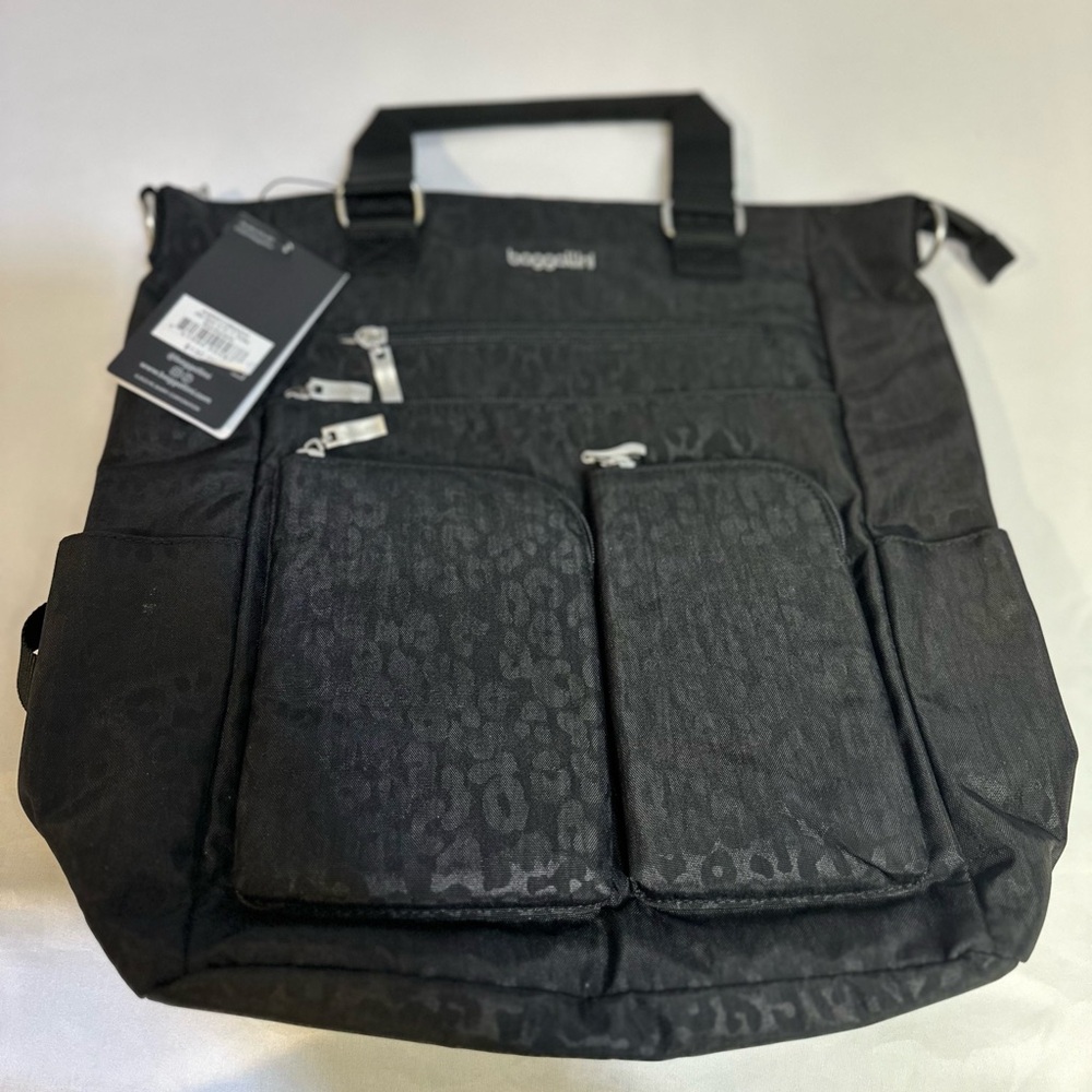 Baggallini black leopard convertible bag